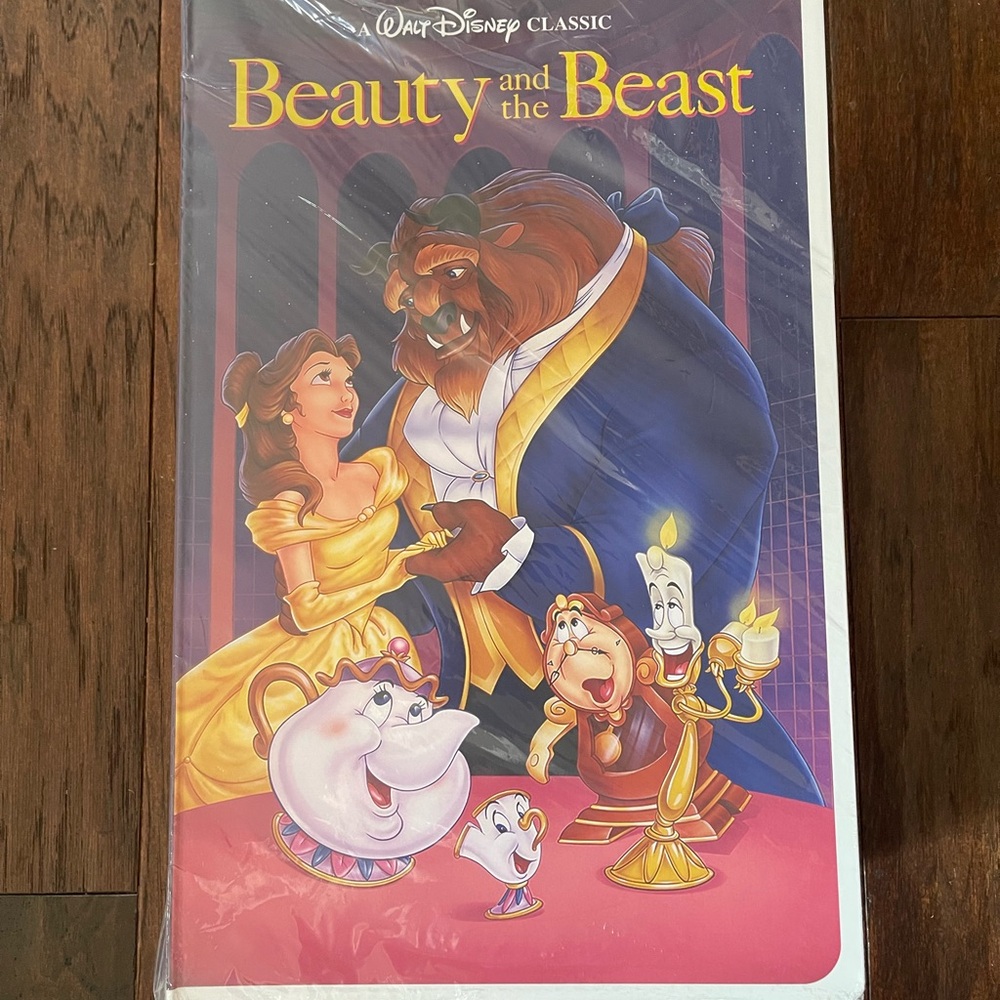 Disney Beauty and the Beast Classic VHS Boxed Silk Touch Throw, 50" x 70"